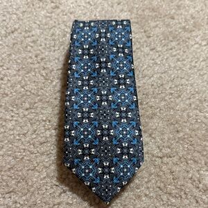 Elegant Blue and Black Patterned Tie